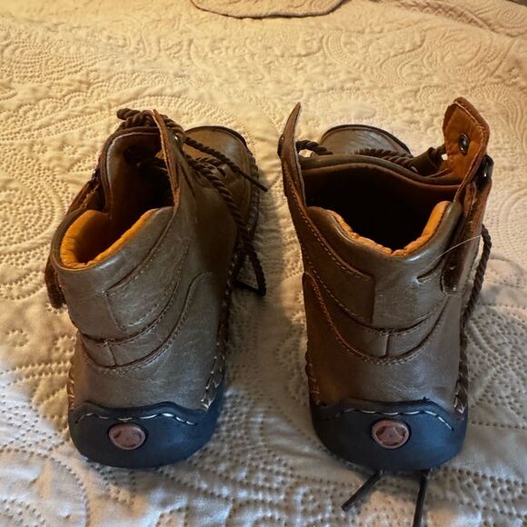 Clohoo size 39/8 brown ankle high boots - Picture 2 of 11